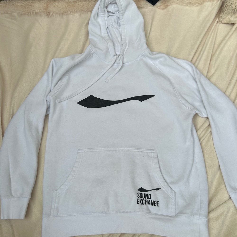 EXCHANGE White Sweater Minimalist Design